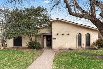 Building Photo - 3441 Flagstone Dr