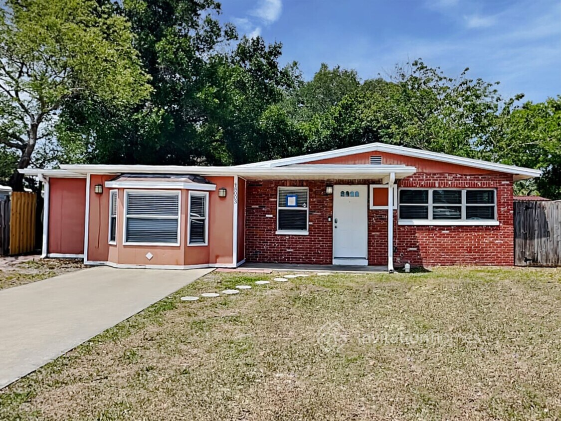 Foto principal - 8003 Winston Ln