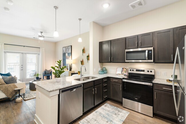 Building Photo - ArborView Circle C Ranch 62+ Active Adult