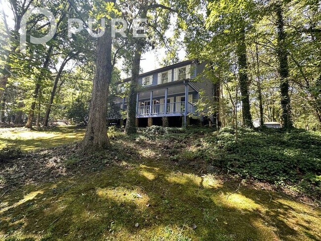 Building Photo - 508 Brackenbury Ln