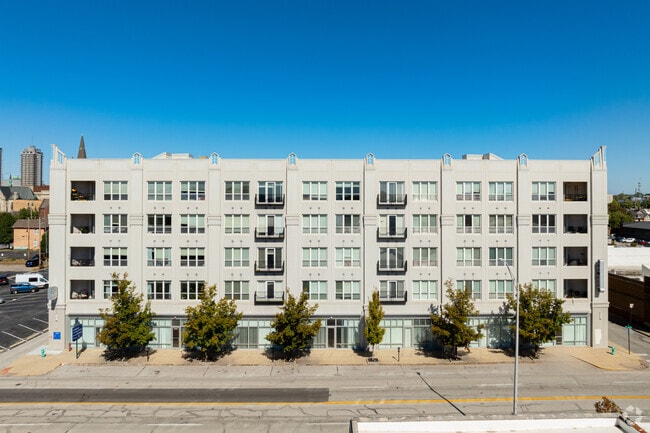 Building Photo - Maxwell Apartments