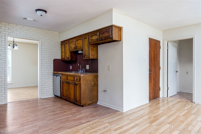 Foto del edificio - 3 br, 2 bath House - 4811 Antioch Blvd