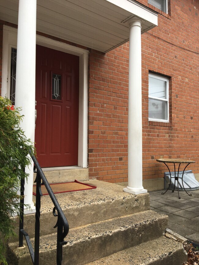 Foto del edificio - 143 W. Maryland Ave