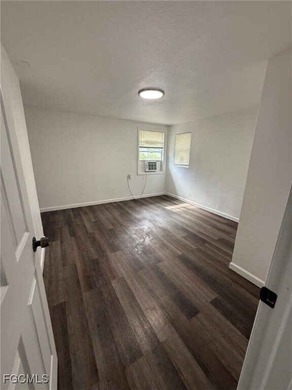 Building Photo - 420 Fairfax Dr