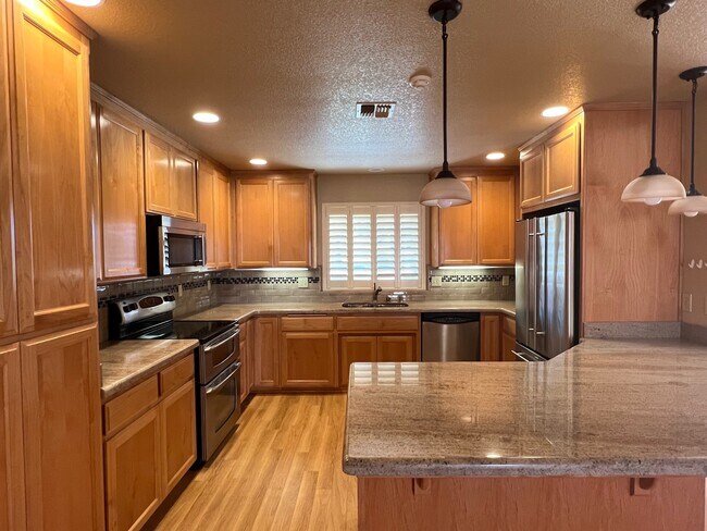 Foto del edificio - 1397 Butte House Rd