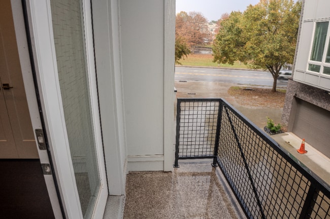 Building Photo - 241 Maynard Terrace SE