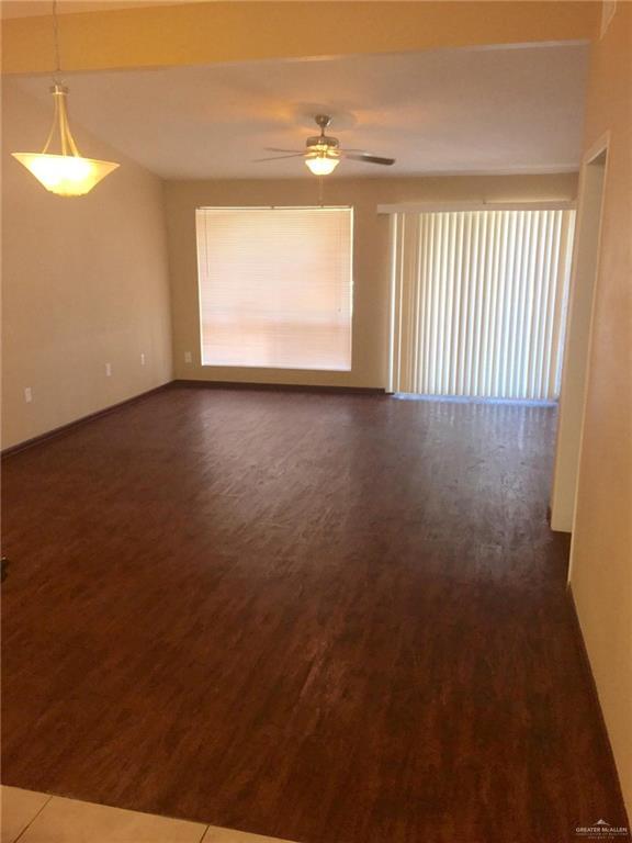 Building Photo - 11 E Dallas Ave