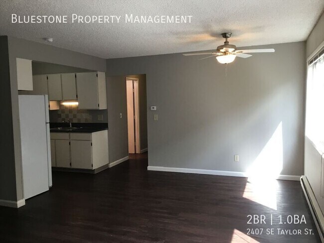 Foto del edificio - 2407 SE Taylor St