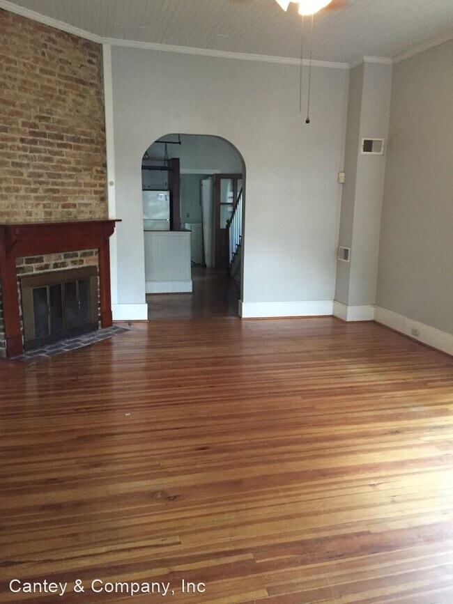 Building Photo - 2 br, 1 bath House - 224 Tryon Street