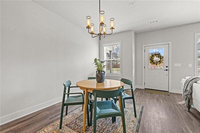 Foto del edificio - 1801 SE J St Unit 4