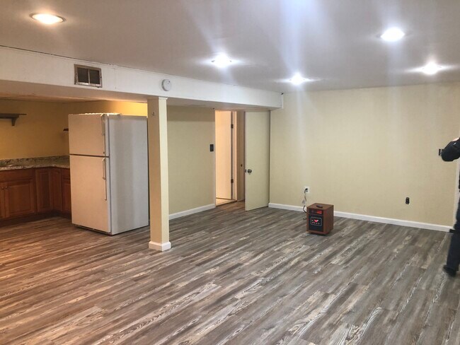 Plenty of space for any setup - 5809 Seminole St