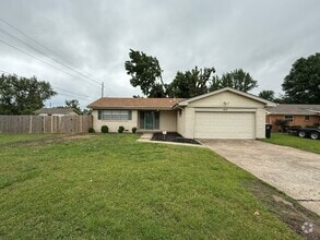 Building Photo - 1818 S Ash Pl
