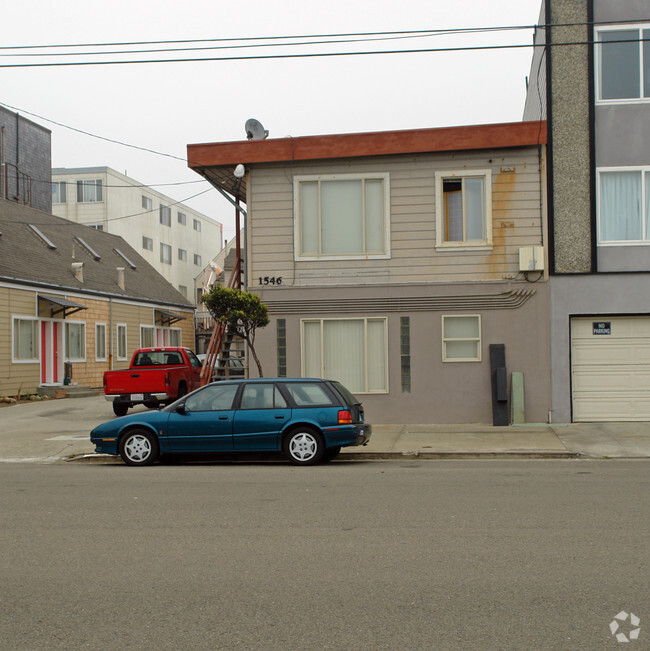 Building Photo - Outer Sunset Apartments