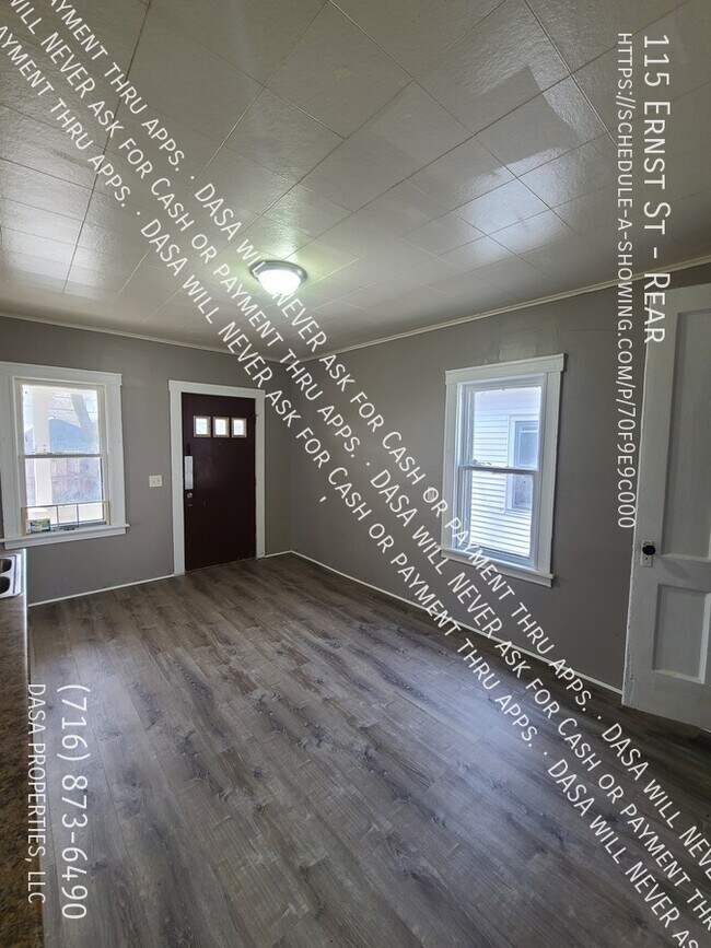 Building Photo - 115 Ernst St