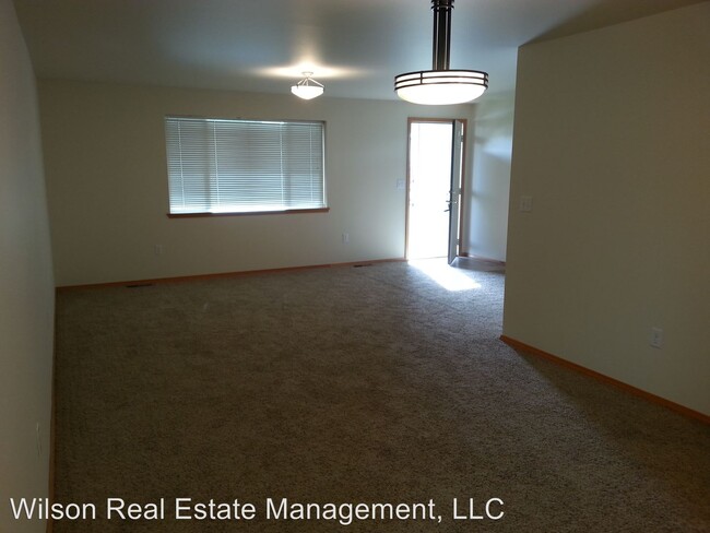 Building Photo - 2130-2136 S 64th Ave