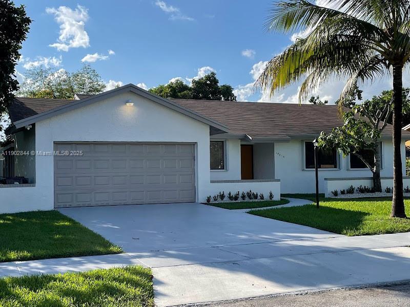 Foto principal - 17010 SW 93rd Ave