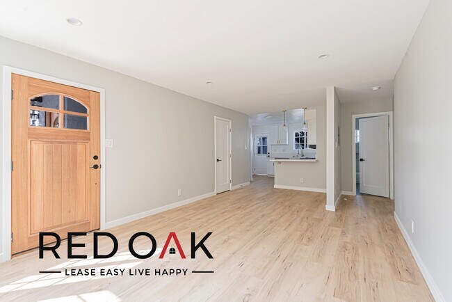 Foto del edificio - Elegant and Serene Two Bedroom with a Beau...
