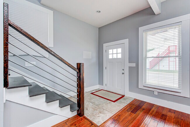 Foto del edificio - 1129 Cottage Ave