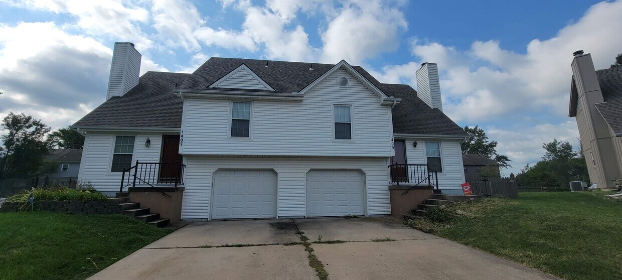 1405 SE 7th Plz, Lees Summit, MO 64063 Townhome Rentals in Lees