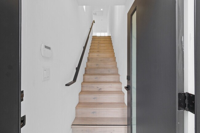 Foto del edificio - 3414 London St