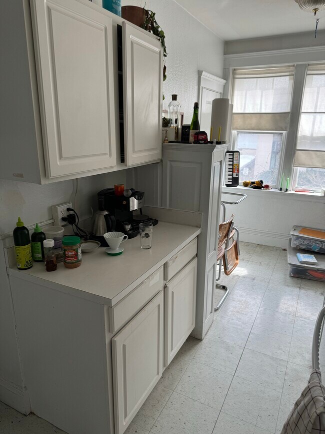 Building Photo - 1683 Cambridge St