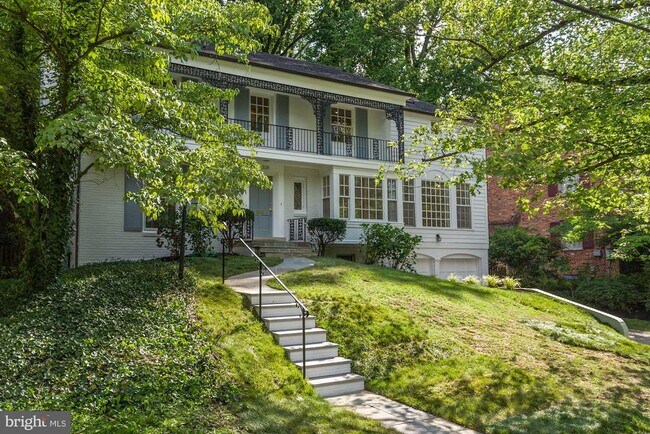 Foto del edificio - 5308 Falmouth Rd