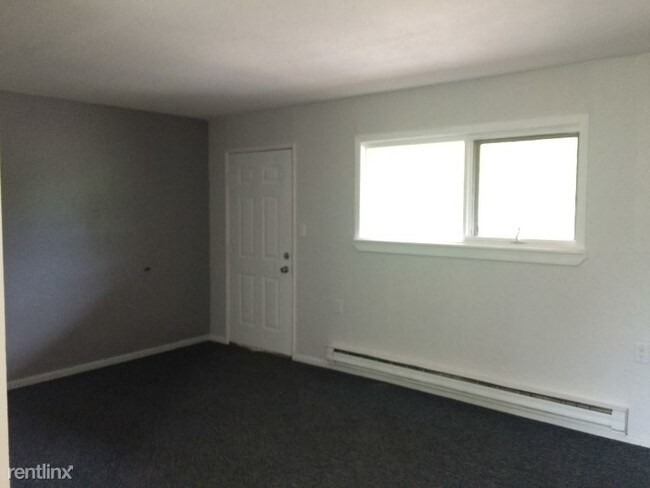 Building Photo - 1 br, 1 bath Apartment - 17398 W. Parks Hwy