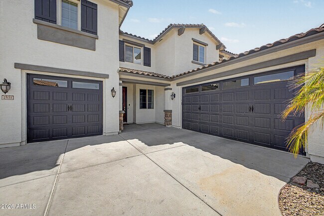 Building Photo - 2531 E Eleana Ln