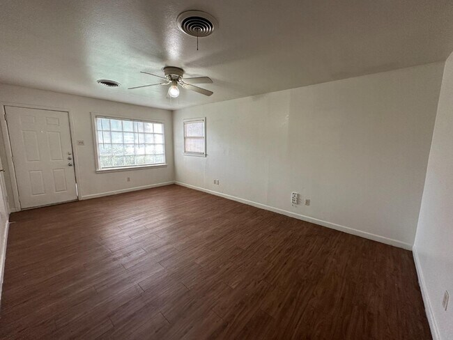 Building Photo - 2414 46th St