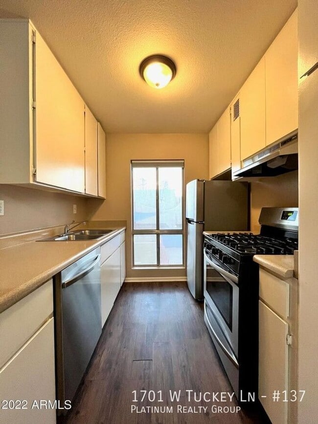 Foto del edificio - 1701 W Tuckey Ln