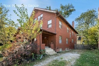 Building Photo - 1499 Perry St