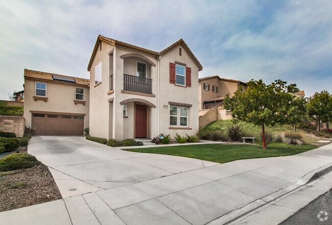 Building Photo - 29048 W Hills Dr