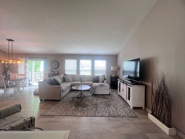 Building Photo - Beautiful 4 bedroom home in Caledonia