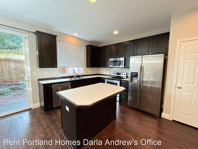 Building Photo - 3 br, 2.5 bath House - 767 SW 198th Pl