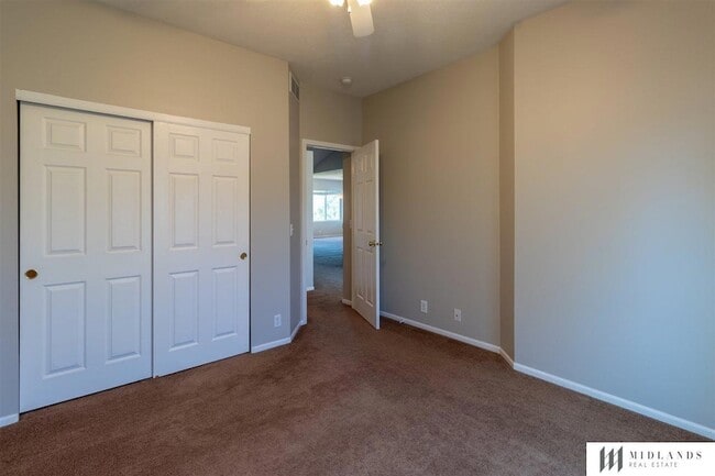 Foto del edificio - 1007 Woodview Dr