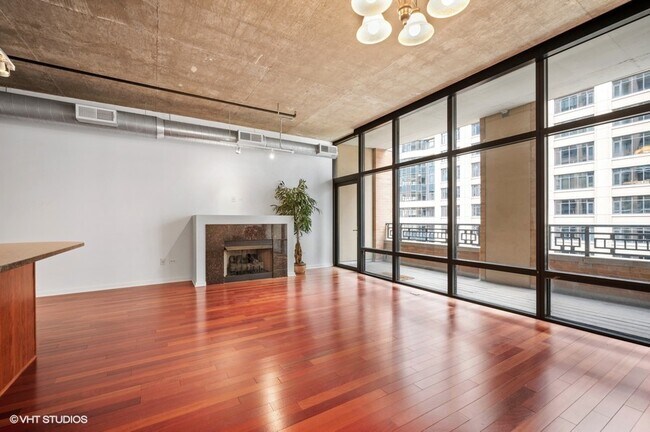 Building Photo - 520 S State St