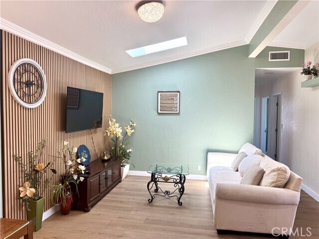 Foto del edificio - 16220 Sigman St