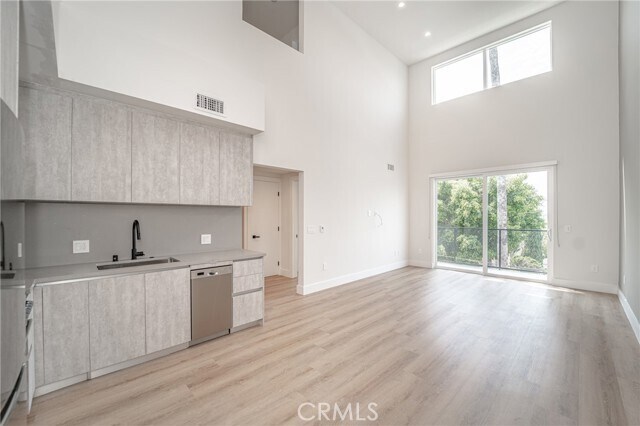 Foto principal - 2828 London St