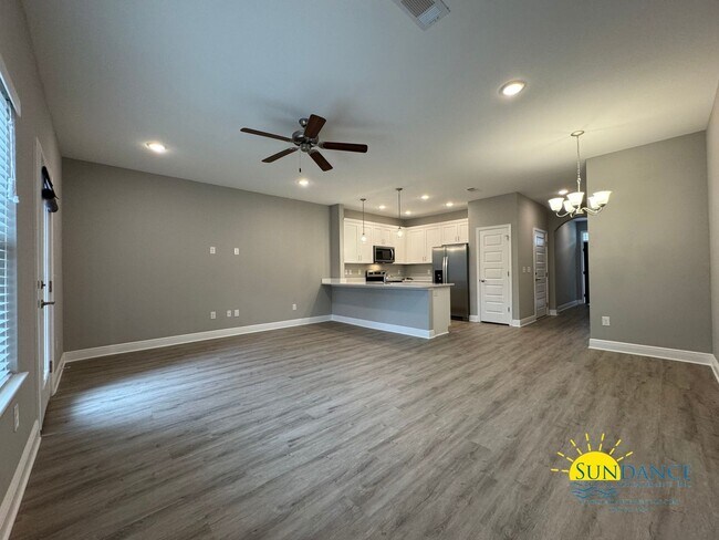 Foto del edificio - NEW construction in the heart of Fort Walt...