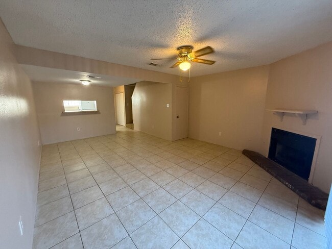 8911-8915 GSRI Ave - 8911-8915 GSRI Ave Townhome