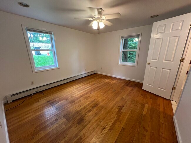 Living room - 63 Hudson St