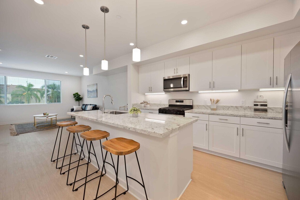 Foto principal - River Gate Townhomes