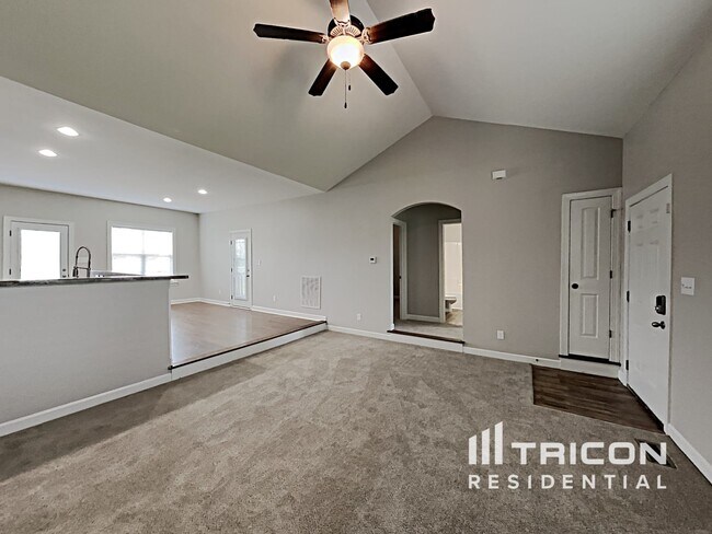 Building Photo - 54 Rocky Creek Ln