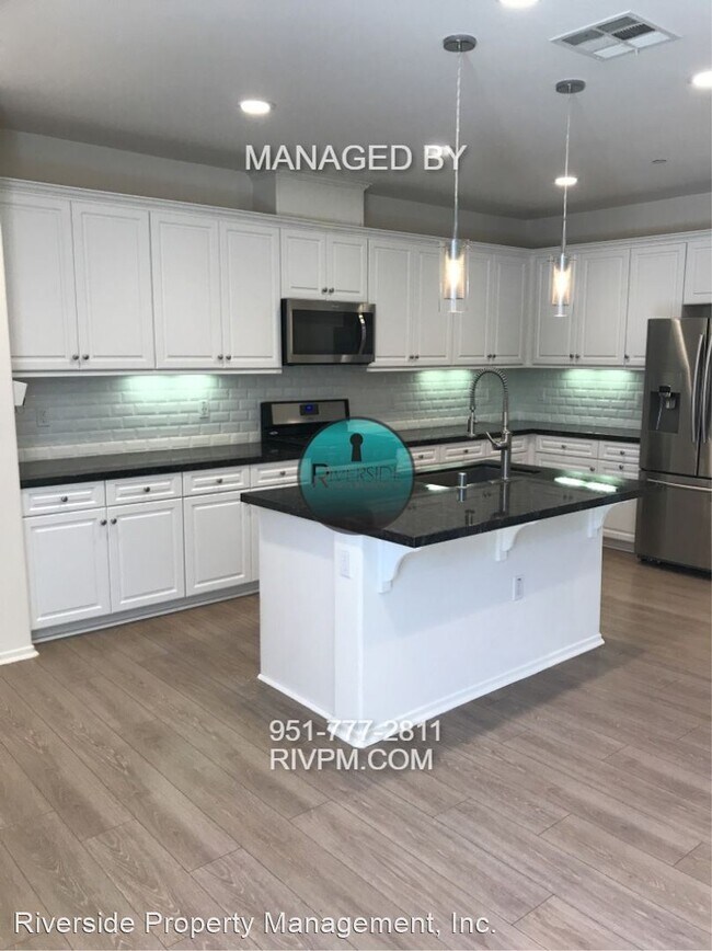 Foto del edificio - 3 br, 2.5 bath House - 3230 E Yountville D...