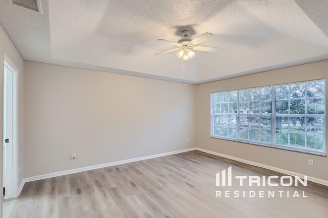 Building Photo - 832 Garden Glen Loop