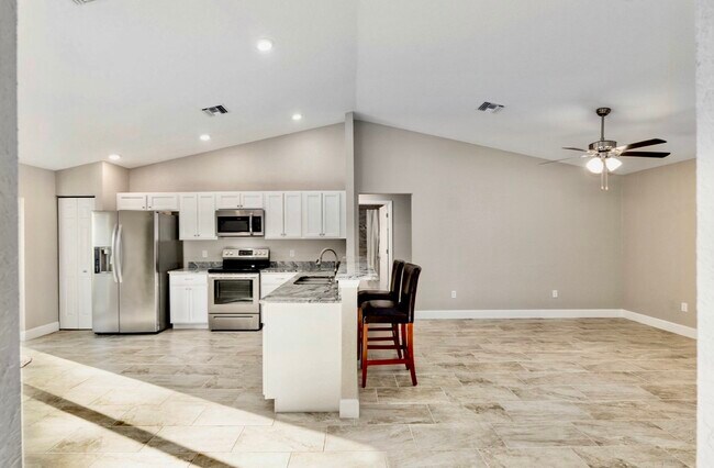 Foto del edificio - 13840 SW 43rd Cir