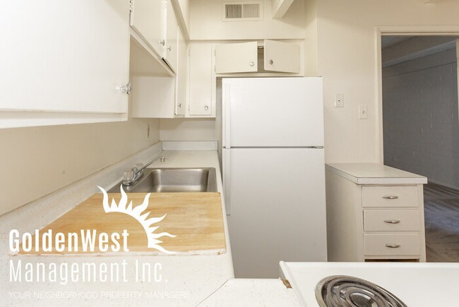 Foto del edificio - Beautifully Renovated 2Bdm 2Ba Apartment i...