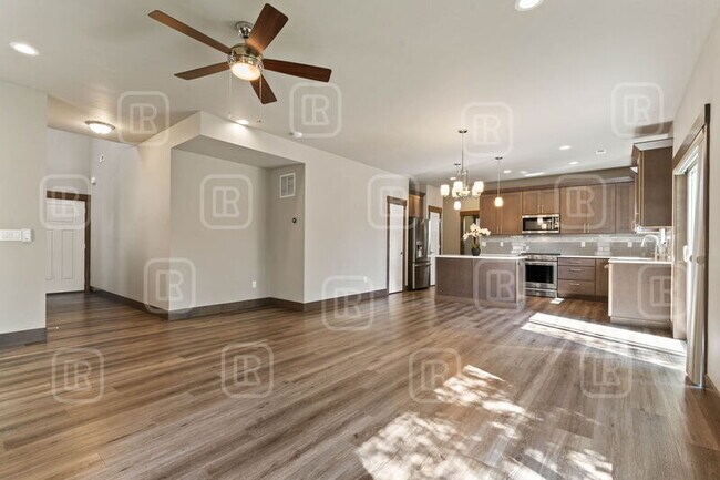 Foto del edificio - 7804 N Hibiscus Ln