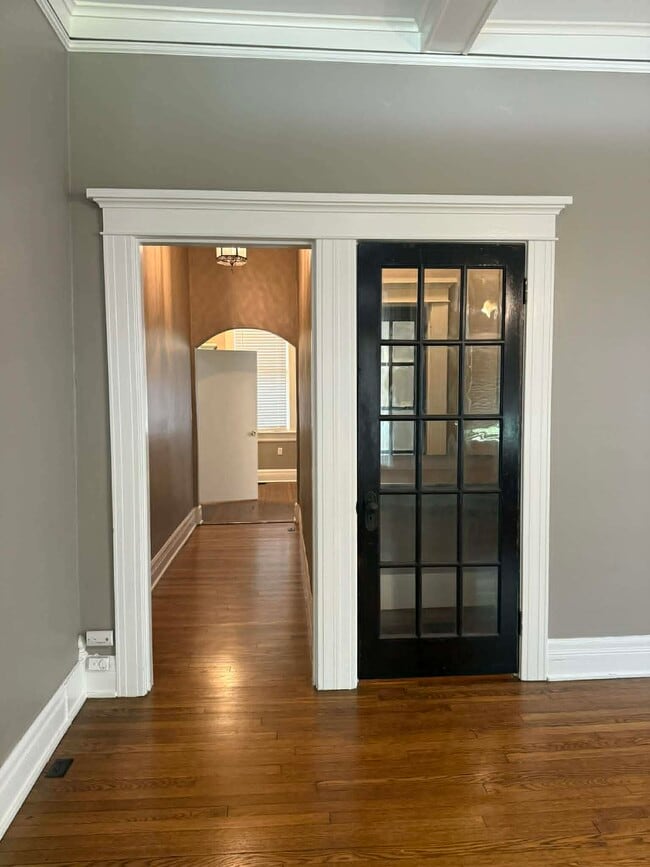 Building Photo - 1425 13th St S