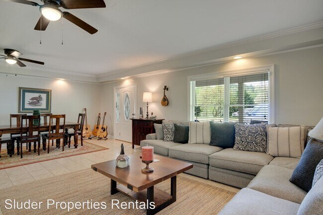 Building Photo - 3 br, 2 bath House - 1418 S River Rd